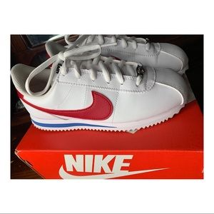 Nike Cortez (4.5 boys/6 women’s)